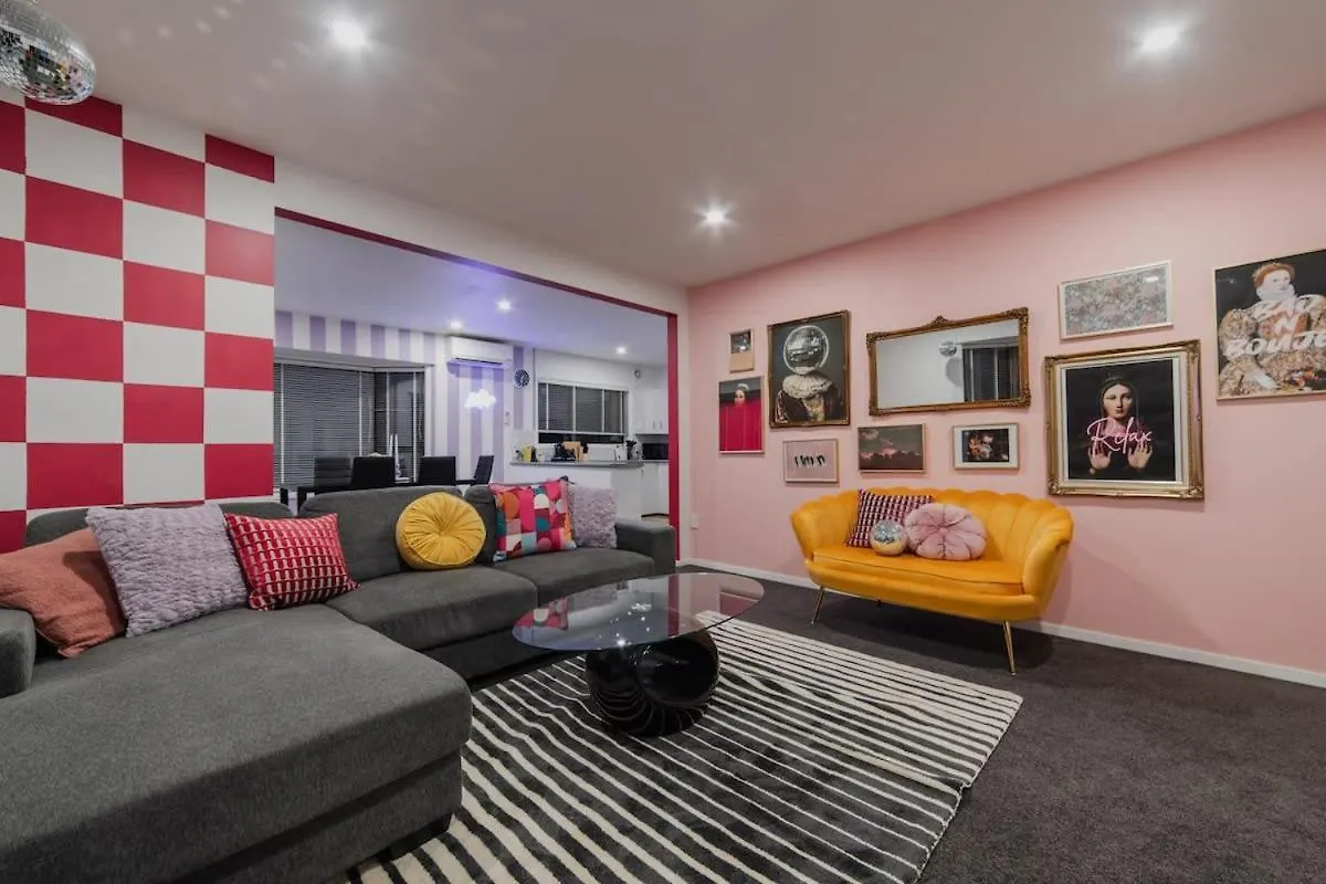 Holiday home Heritage House - Classic 3Br On Greenhurst Street Christchurch